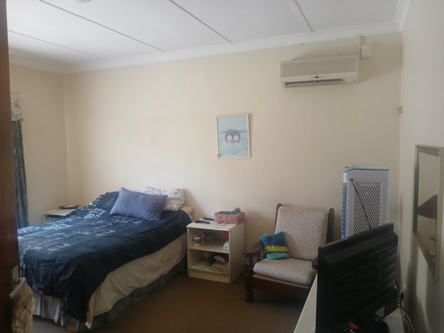 3 Bedroom Property for Sale in Verwoerdpark Northern Cape